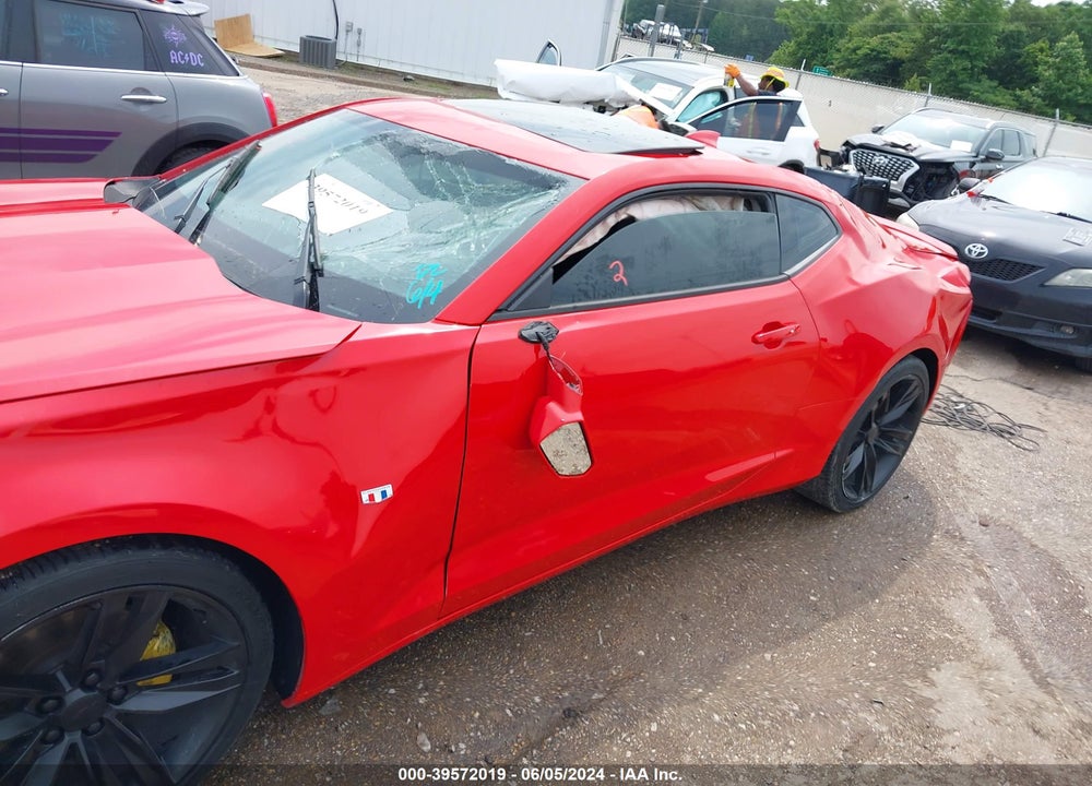 2018 CHEVROLET CAMARO 1LT VIN: 1G1FB1RS4J0122952