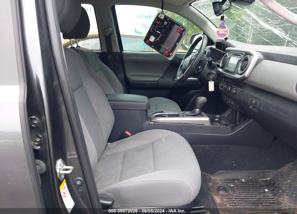 2019 TOYOTA TACOMA SR5 V6 VIN: 3TMCZ5AN3KM264775