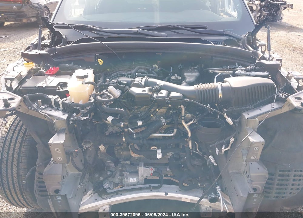 2024 JEEP GRAND CHEROKEE LAREDO 4X4 VIN: 1C4RJHAG1R8951143