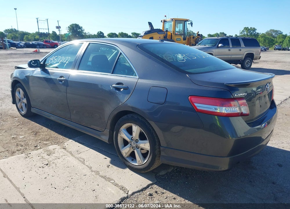 2011 TOYOTA CAMRY SE VIN: 4T1BF3EK5BU140037