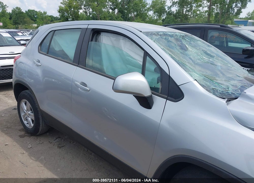 2020 CHEVROLET TRAX FWD LS VIN: 3GNCJKSB2LL208206