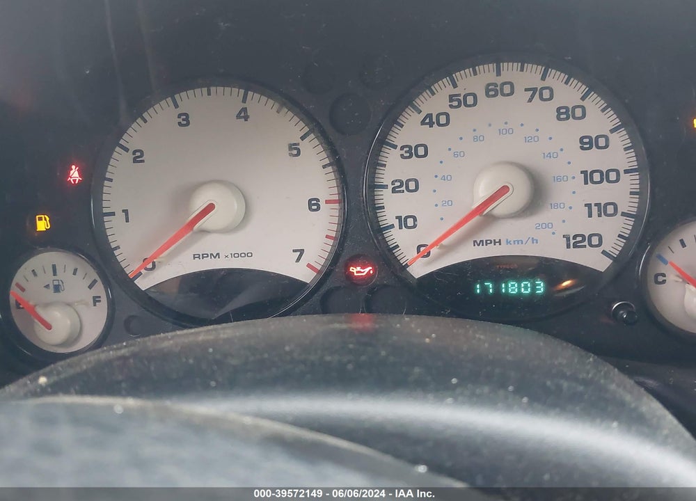 2004 JEEP LIBERTY SPORT VIN: 1J4GL48K04W323240