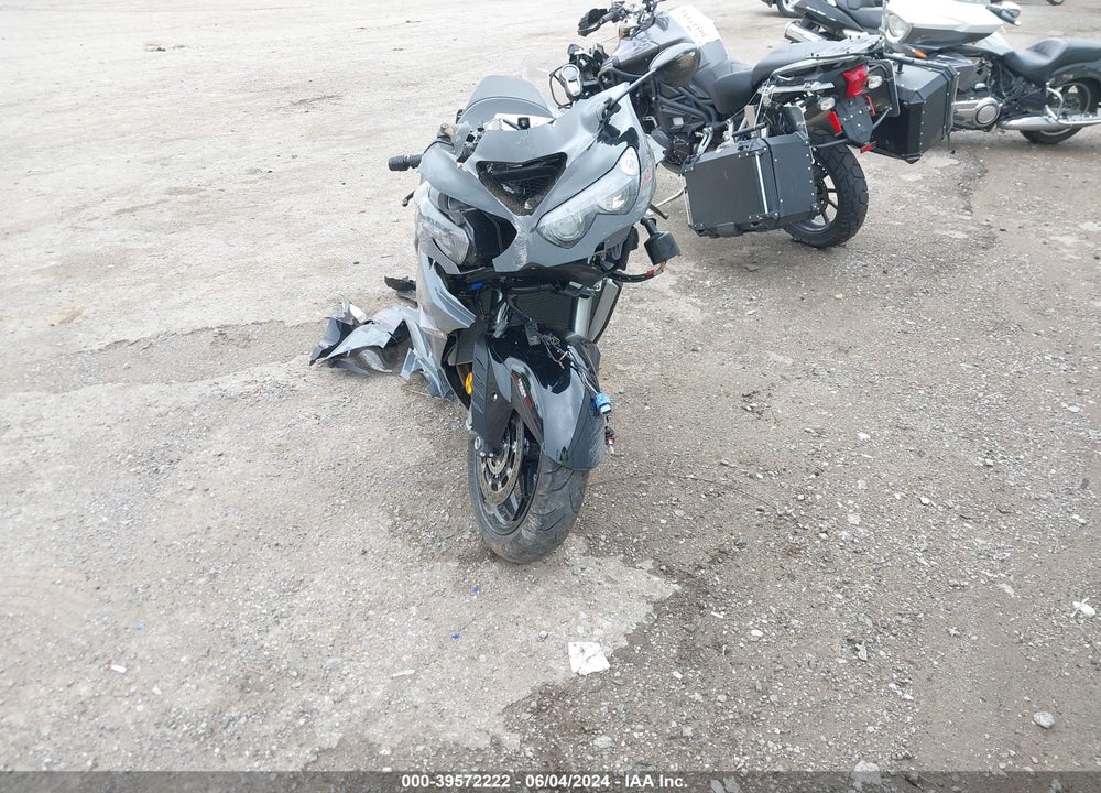 2022 KAWASAKI ZX1400 J VIN: JKBZXNJ10NA015466