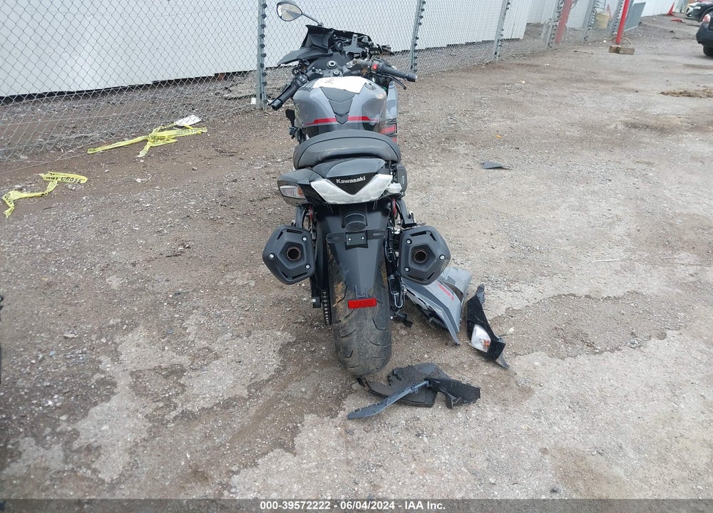 2022 KAWASAKI ZX1400 J VIN: JKBZXNJ10NA015466