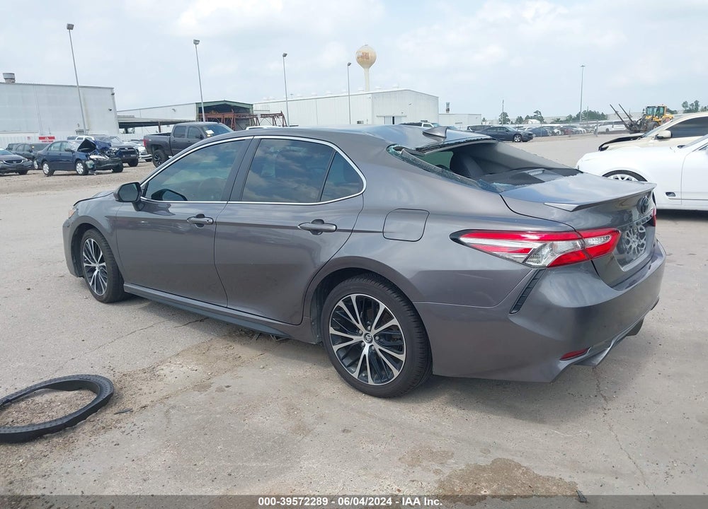 2019 TOYOTA CAMRY SE VIN: 4T1B11HK2KU299208
