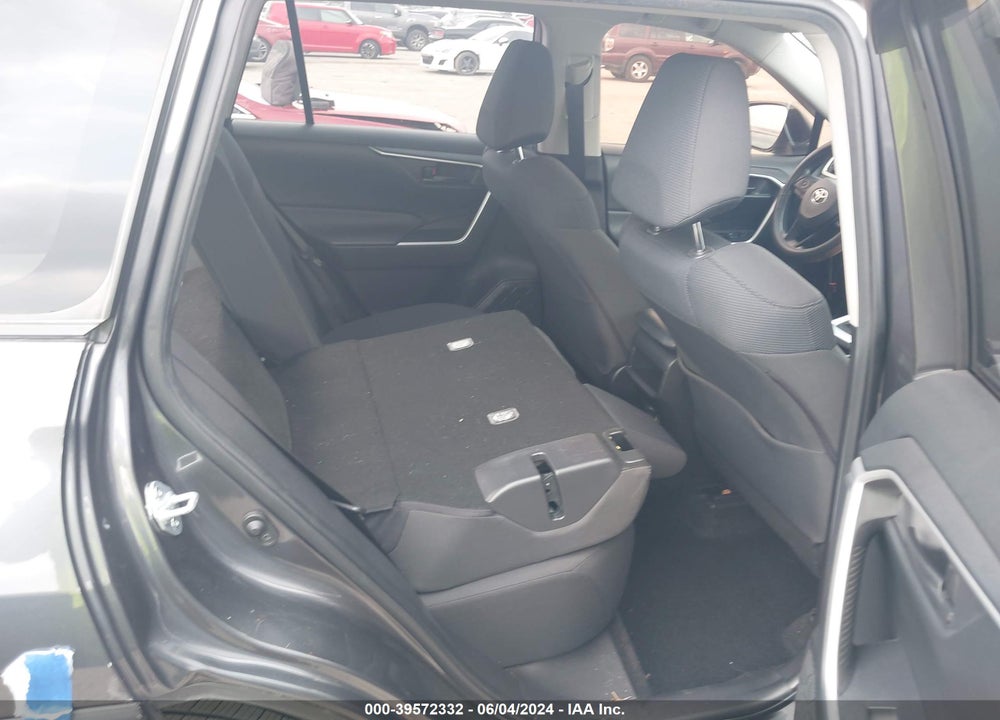 2019 TOYOTA RAV4 LE VIN: JTMH1RFV2KD039353