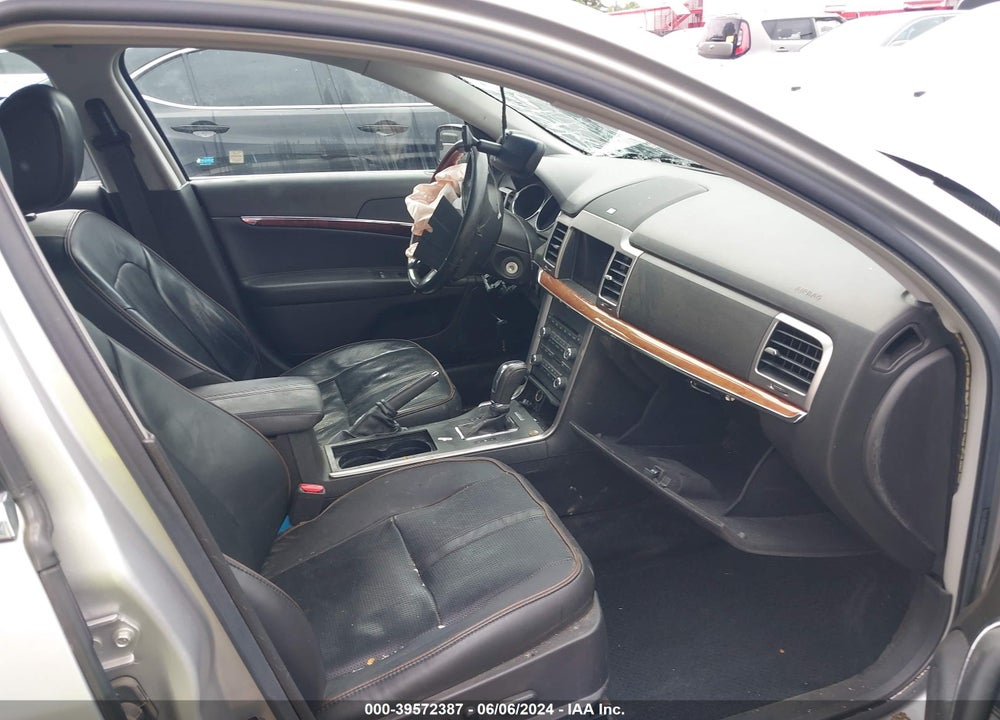 2010 LINCOLN MKZ VIN: 3LNHL2GC9AR650531