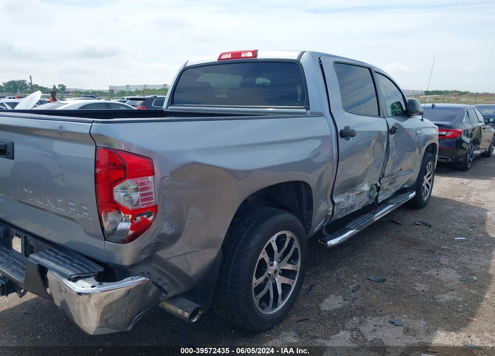 2017 TOYOTA TUNDRA SR5 5.7L V8 VIN: 5TFEW5F19HX220452