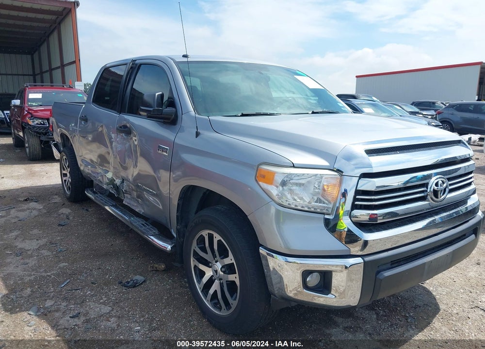 2017 TOYOTA TUNDRA SR5 5.7L V8 VIN: 5TFEW5F19HX220452