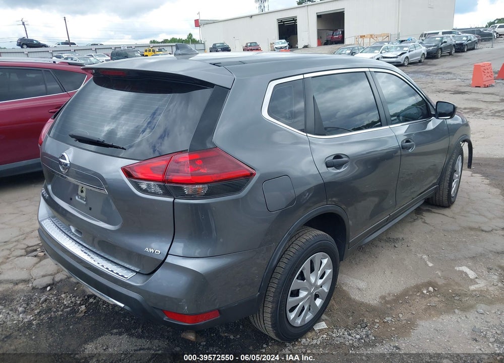 2018 NISSAN ROGUE S VIN: JN8AT2MV8JW314995