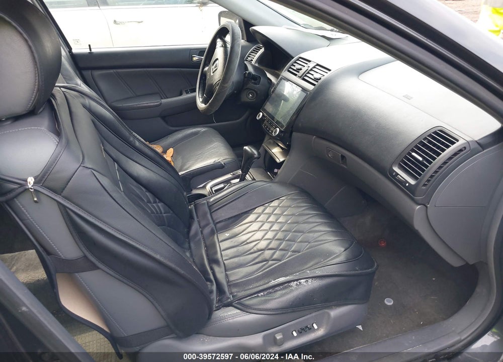 2004 HONDA ACCORD 3.0 EX VIN: 1HGCM66524A026463