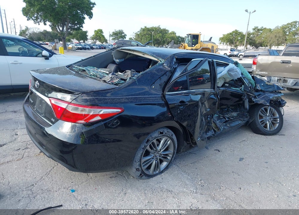 2015 TOYOTA CAMRY SE VIN: 4T1BF1FK3FU889248