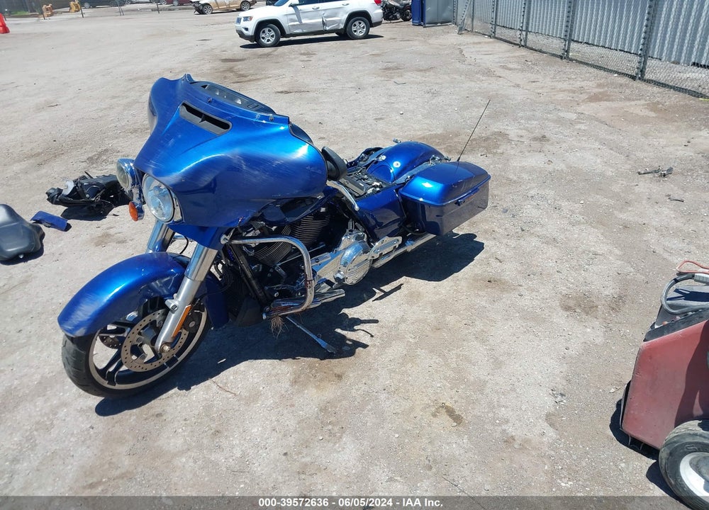 2017 HARLEY-DAVIDSON FLHXS VIN: 1HD1KRC16HB616663