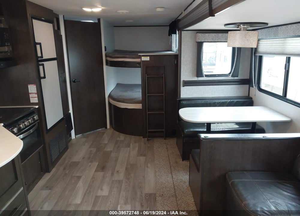 2021 HEARTLAND RVS PIONEER SERIES BH270 VIN: 5SFPB3229ME448185