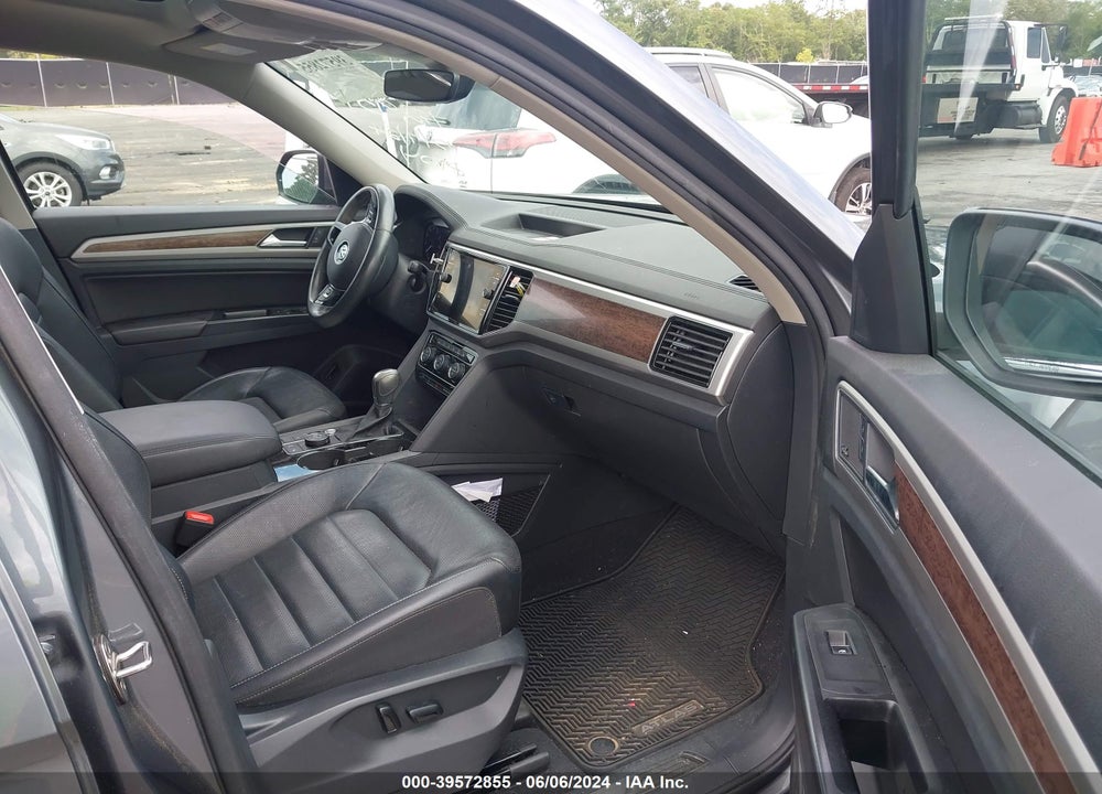 2019 VOLKSWAGEN ATLAS 3.6L V6 SEL PREMIUM VIN: 1V2NR2CA7KC533894