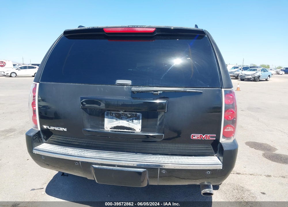2013 GMC YUKON DENALI VIN: 1GKS1EEF4DR334179