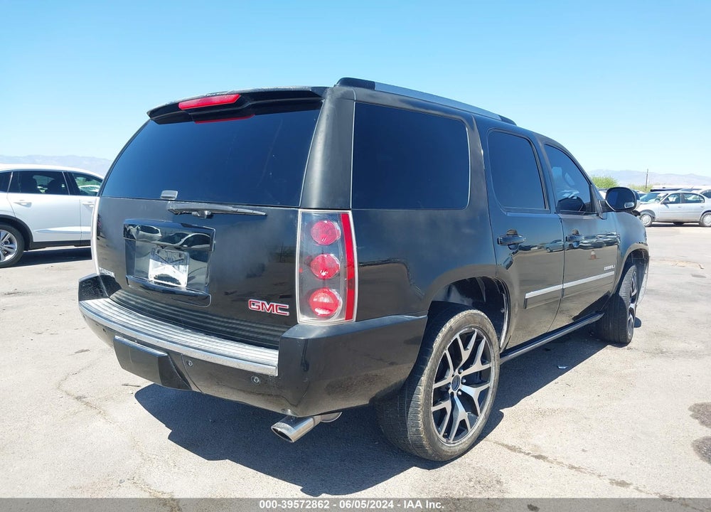 2013 GMC YUKON DENALI VIN: 1GKS1EEF4DR334179