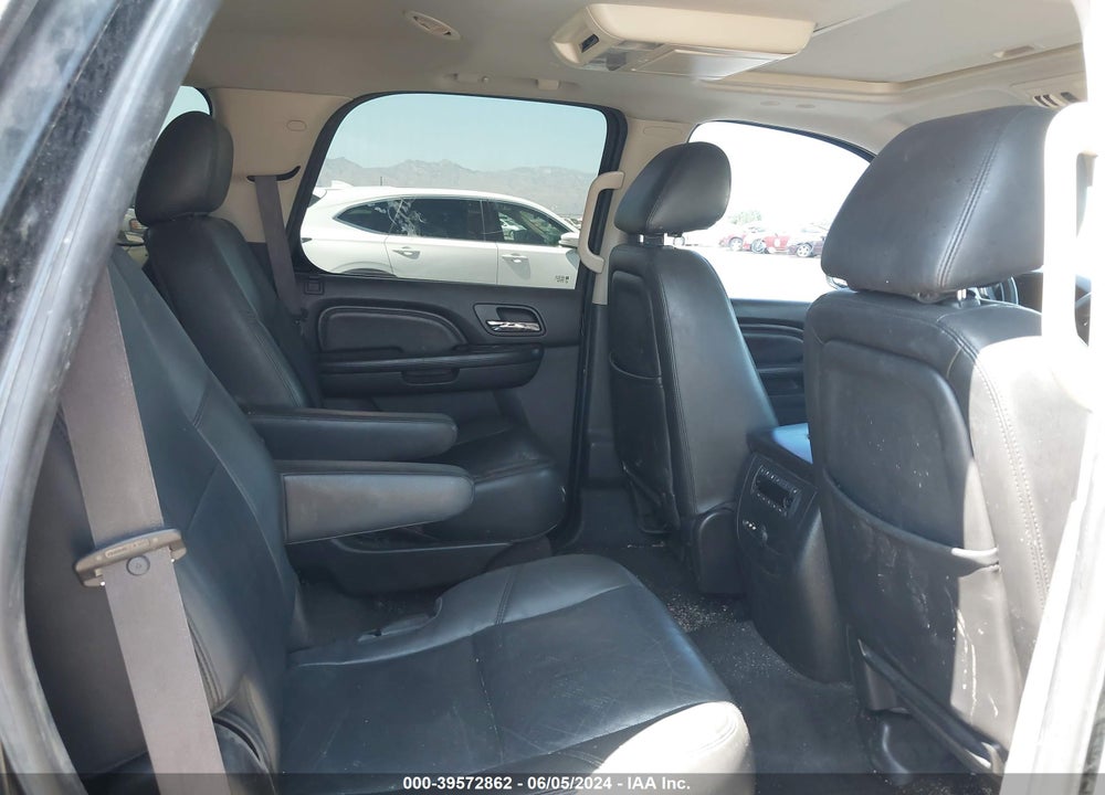 2013 GMC YUKON DENALI VIN: 1GKS1EEF4DR334179