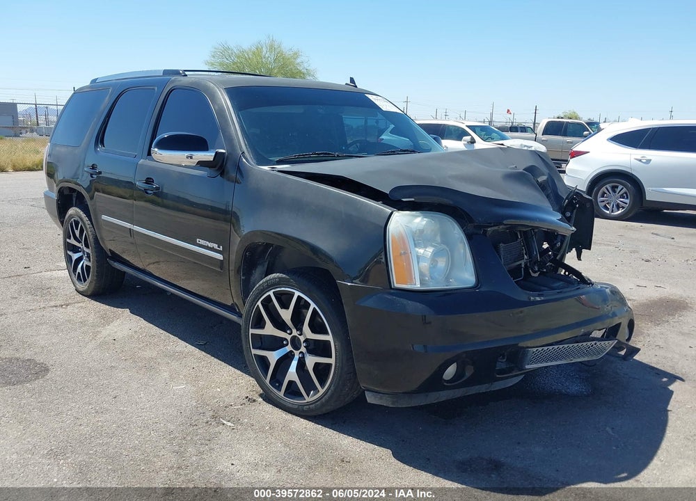 2013 GMC YUKON DENALI VIN: 1GKS1EEF4DR334179