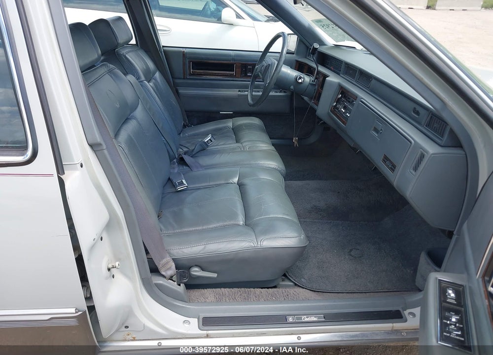 1989 CADILLAC DEVILLE VIN: 1G6CD5157K4275338