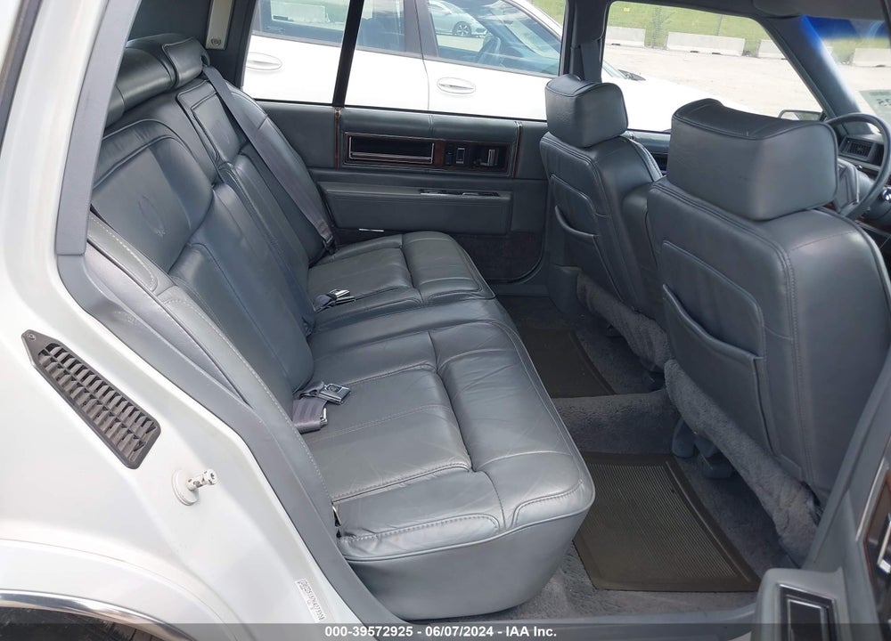 1989 CADILLAC DEVILLE VIN: 1G6CD5157K4275338