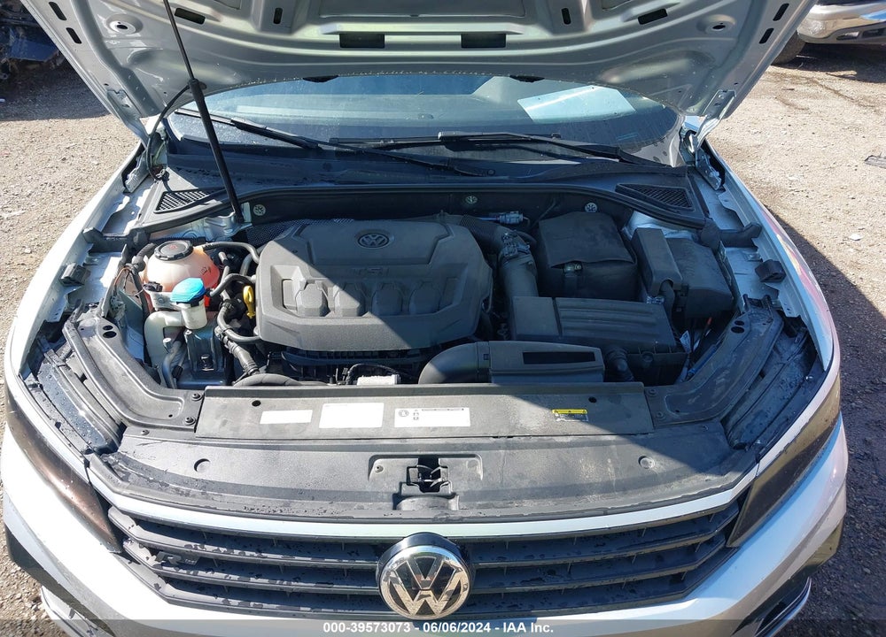 2018 VOLKSWAGEN PASSAT 2.0T R-LINE/2.0T S VIN: 1VWAA7A31JC015588