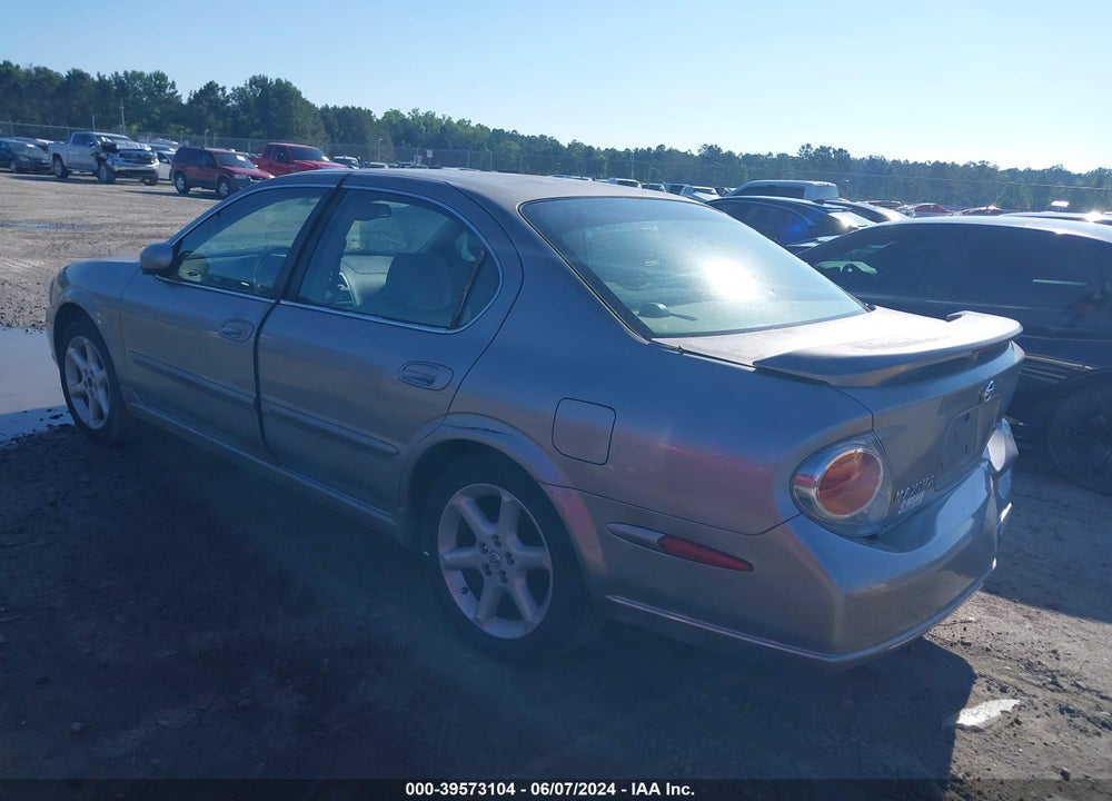 2002 NISSAN MAXIMA SE VIN: JN1DA31D72T426855