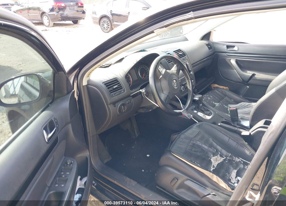 2010 VOLKSWAGEN JETTA SE VIN: 3VWRX7AJ8AM020981