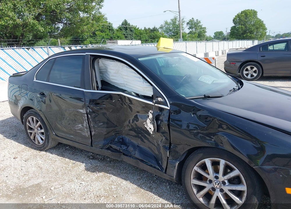 2010 VOLKSWAGEN JETTA SE VIN: 3VWRX7AJ8AM020981