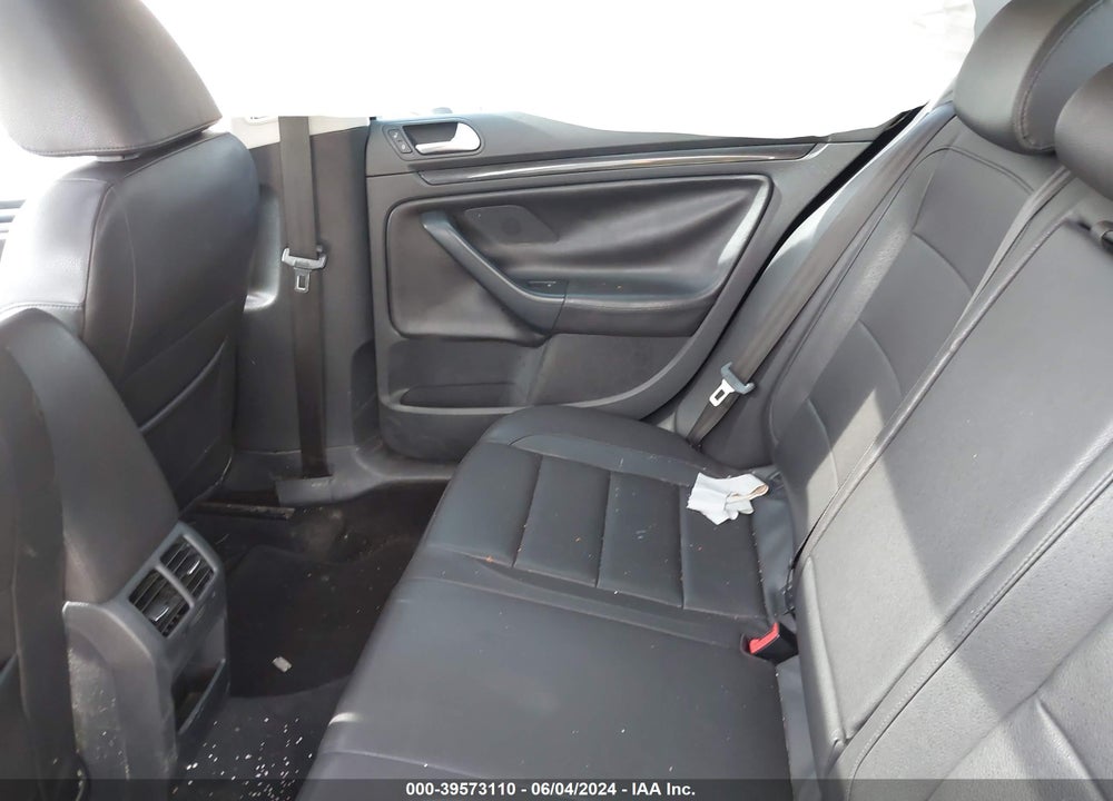 2010 VOLKSWAGEN JETTA SE VIN: 3VWRX7AJ8AM020981