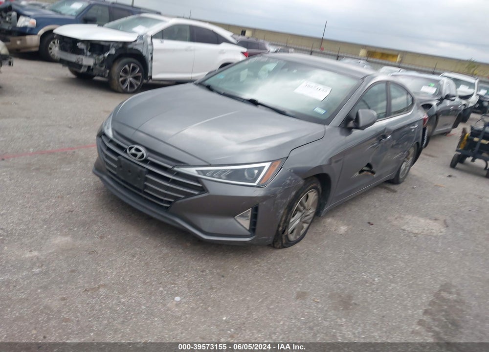 2019 HYUNDAI ELANTRA SEL VIN: 5NPD84LF9KH422498