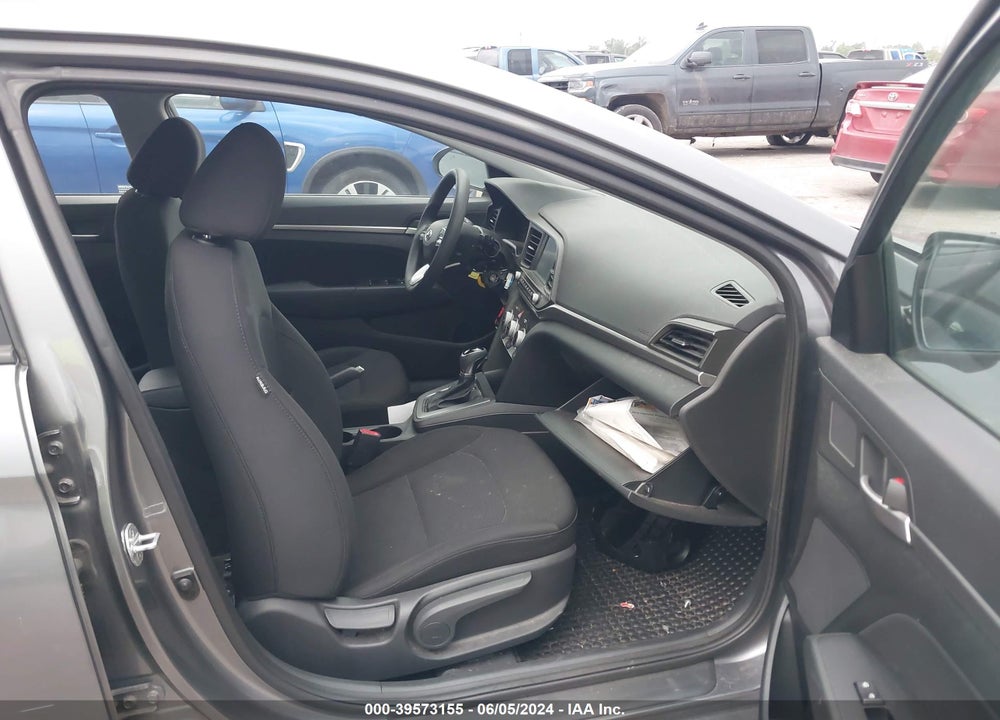 2019 HYUNDAI ELANTRA SEL VIN: 5NPD84LF9KH422498