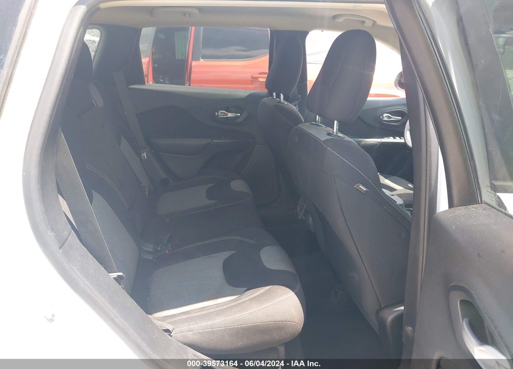 2016 JEEP CHEROKEE SPORT VIN: 1C4PJMAB1GW271904
