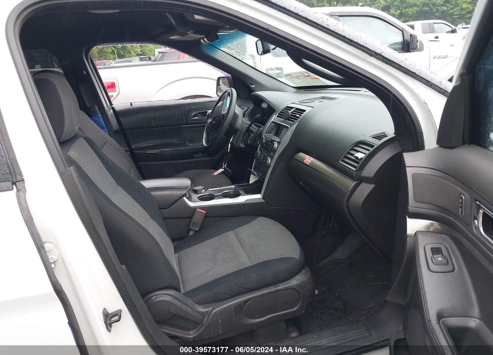 2014 FORD UTILITY POLICE INTERCEPTOR VIN: 1FM5K8AR1EGA18884