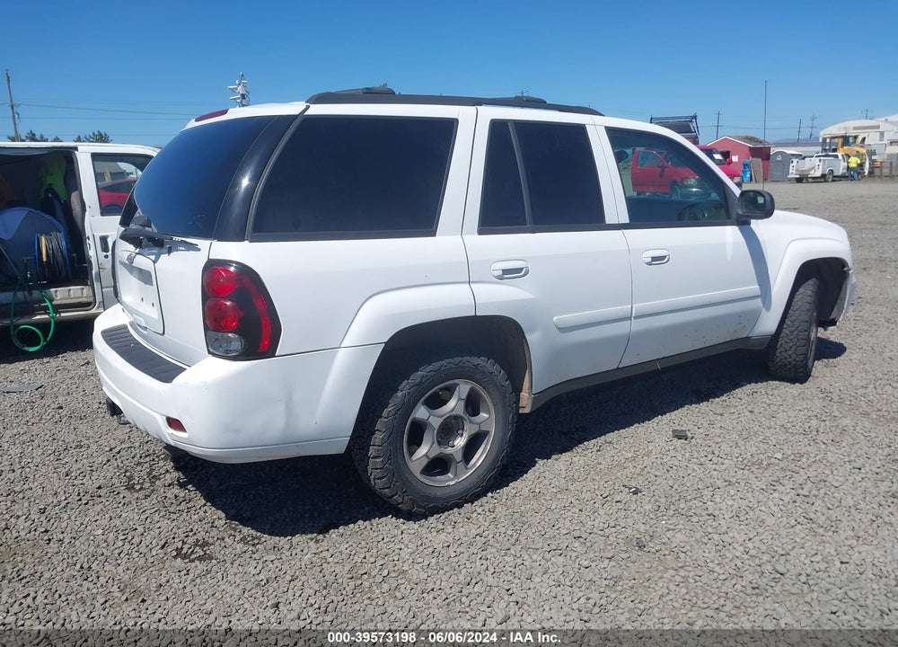 2008 CHEVROLET TRAILBLAZER LT VIN: 1GNDT13S082174962