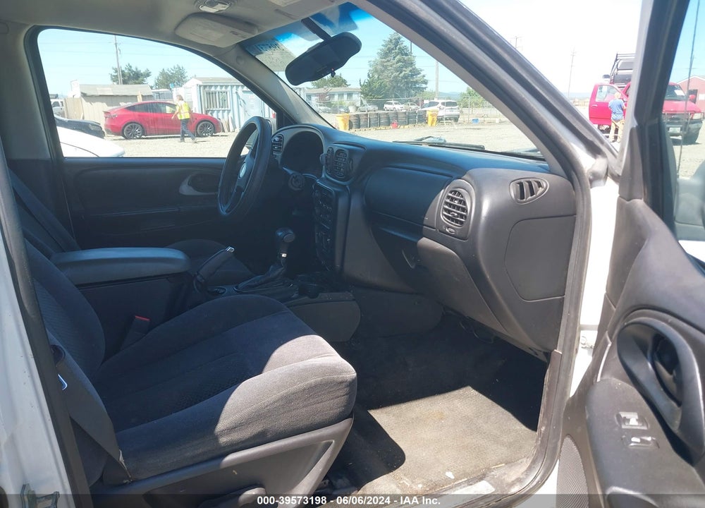 2008 CHEVROLET TRAILBLAZER LT VIN: 1GNDT13S082174962