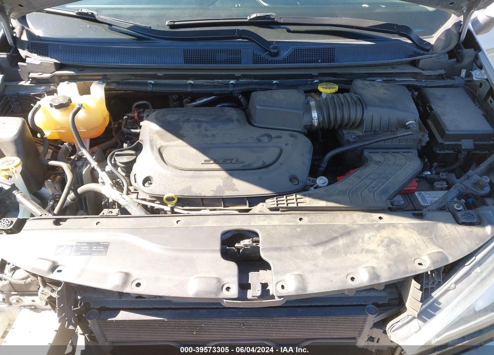 2019 CHRYSLER PACIFICA TOURING L VIN: 2C4RC1BG6KR554666