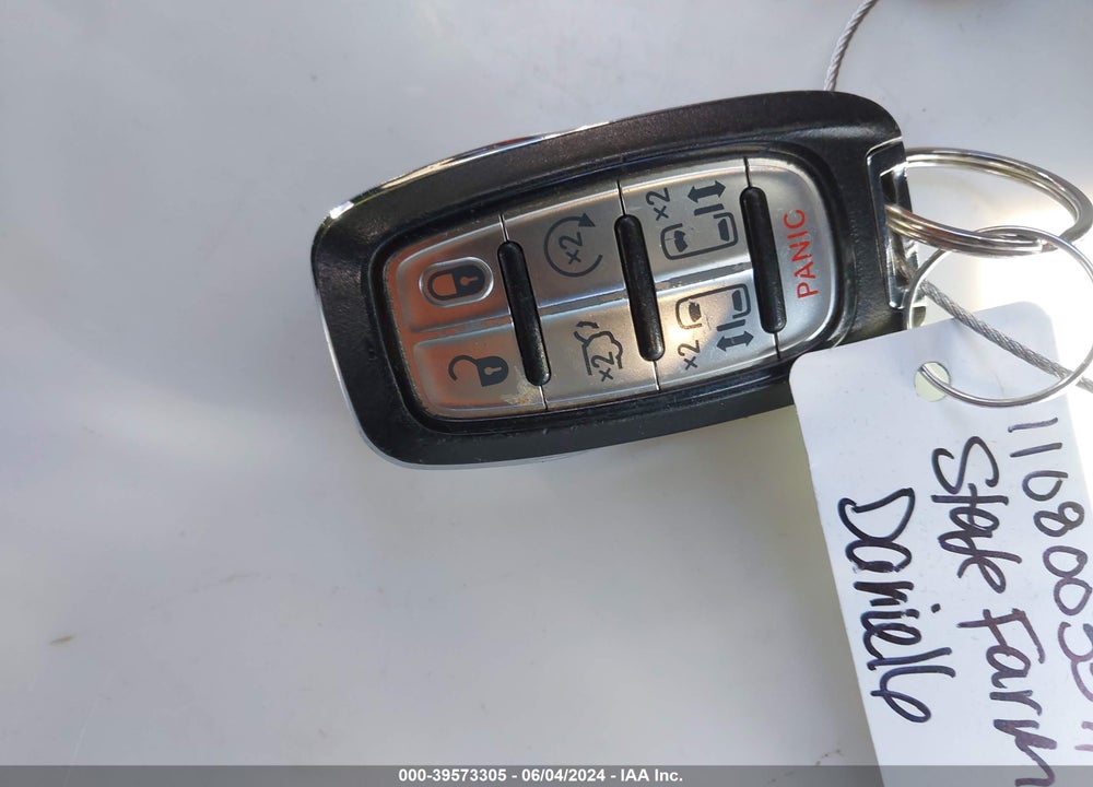 2019 CHRYSLER PACIFICA TOURING L VIN: 2C4RC1BG6KR554666