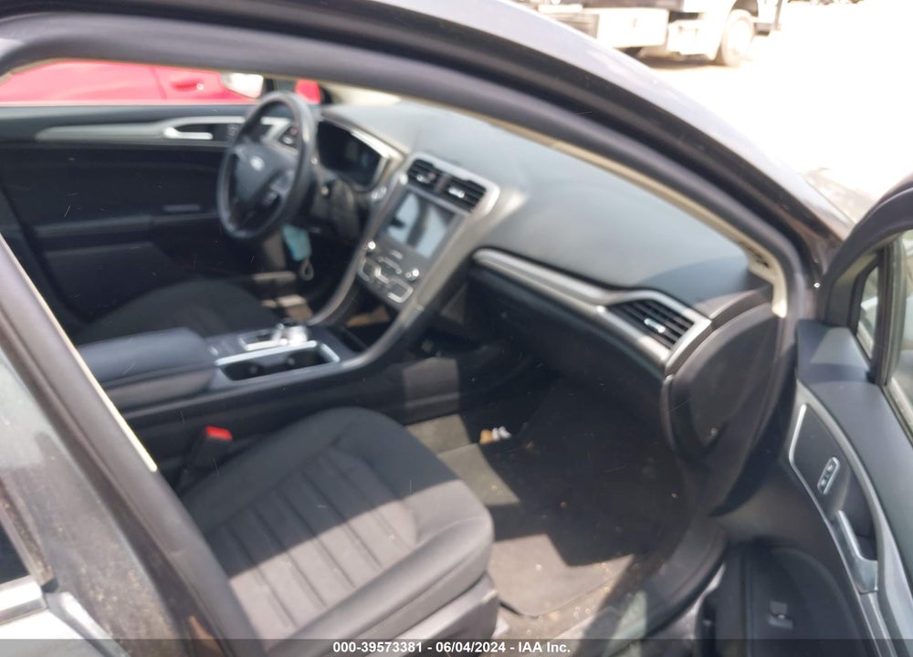 2020 FORD FUSION SE VIN: 3FA6P0HD4LR109391