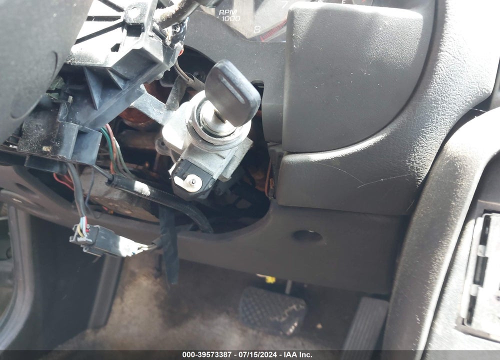 1997 SATURN SC SC2 VIN: 1G8ZH1272VZ202738
