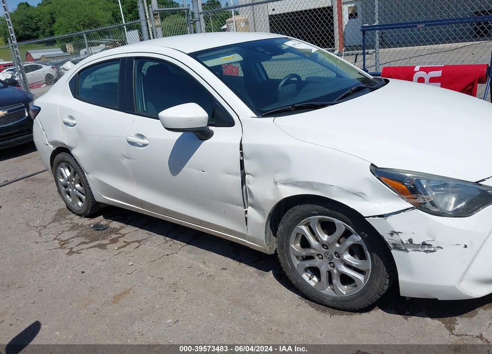 2016 SCION IA VIN: 3MYDLBZV9GY108556