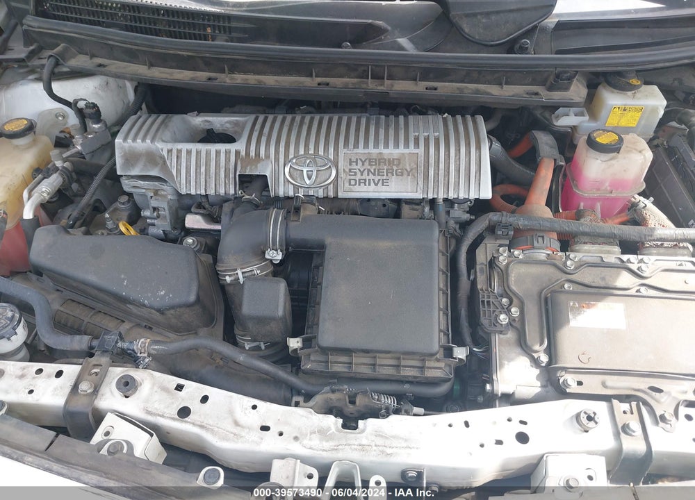 2013 TOYOTA PRIUS TWO VIN: JTDKN3DU9D5558897