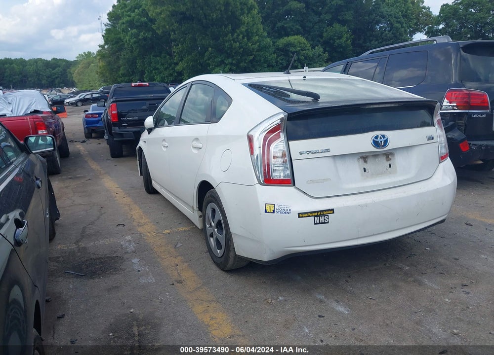 2013 TOYOTA PRIUS TWO VIN: JTDKN3DU9D5558897