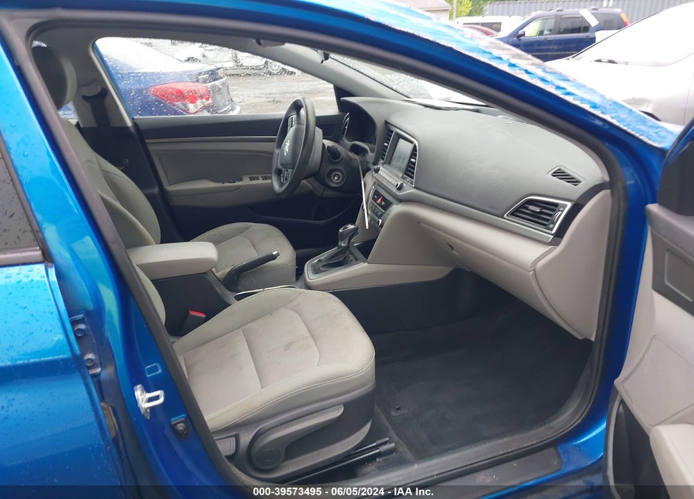 2017 HYUNDAI ELANTRA SE VIN: 5NPD84LF2HH049622