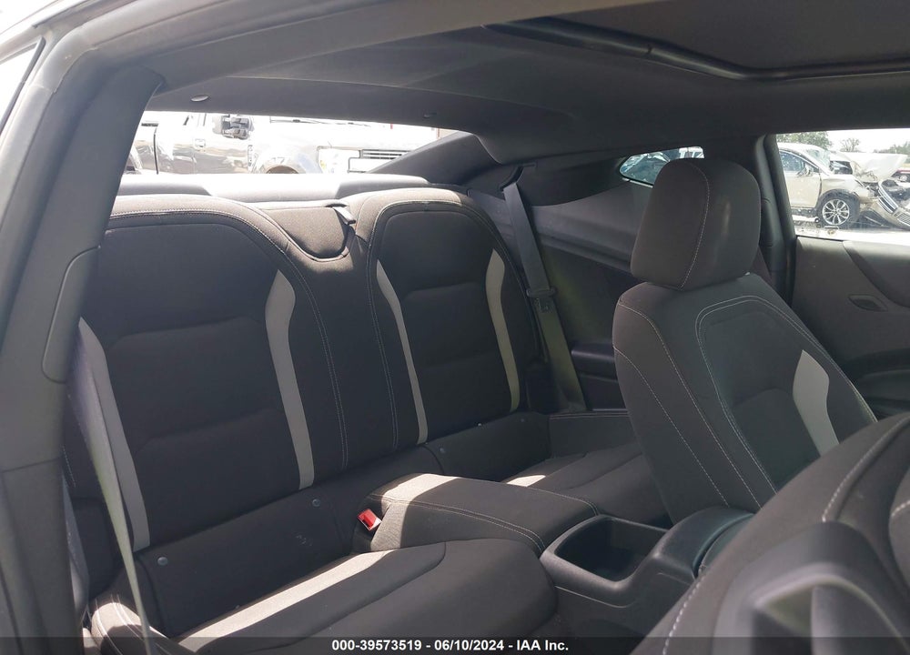 2021 CHEVROLET CAMARO RWD LT1 VIN: 1G1FF1R73M0138211