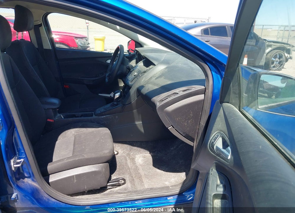 2018 FORD FOCUS SE VIN: 1FADP3FEXJL278413