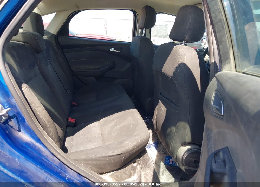 2018 FORD FOCUS SE VIN: 1FADP3FEXJL278413