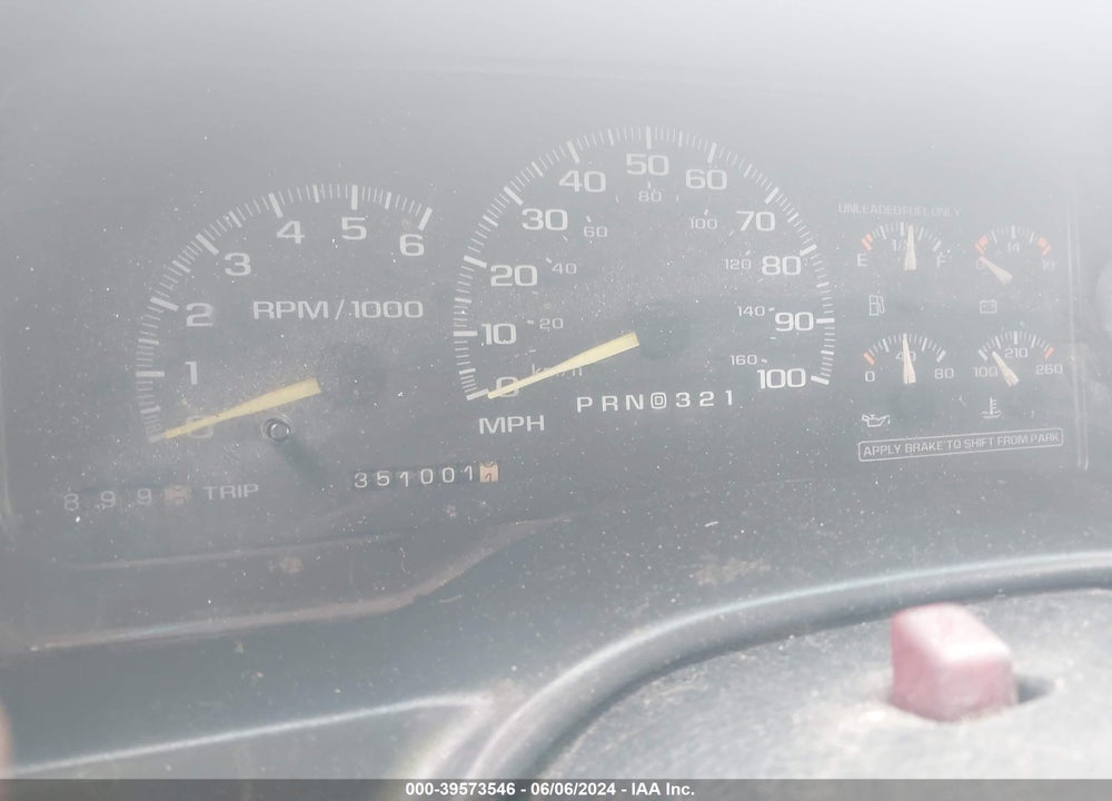 1998 CHEVROLET K1500 FLEETSIDE VIN: 2GCEK19R8W1136784