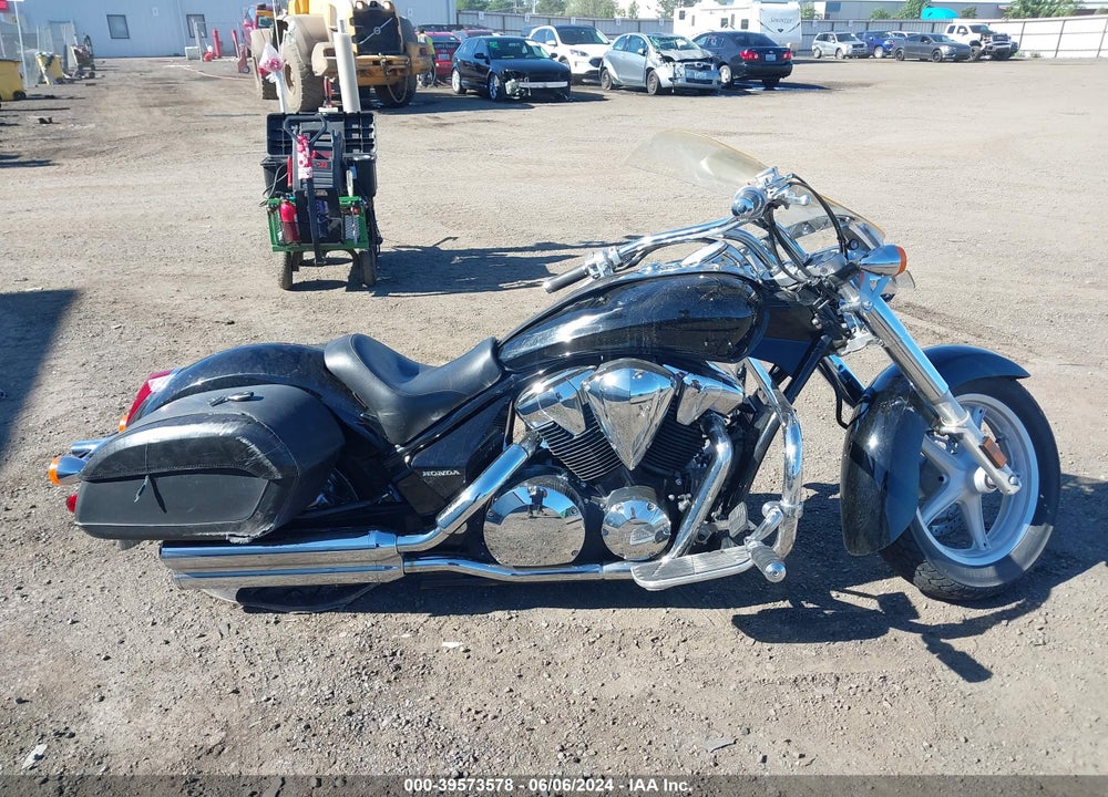2015 HONDA VT1300 CT VIN: JH2SC6672FK500530