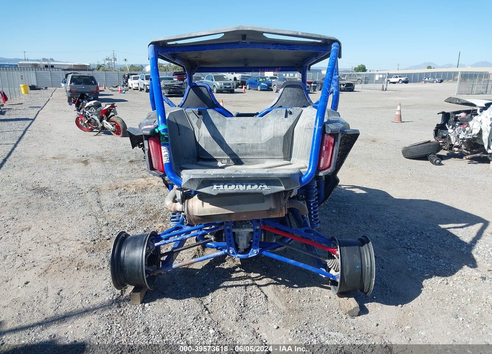 2021 HONDA SXS1000 S2R VIN: 1HFVE0582M4200212